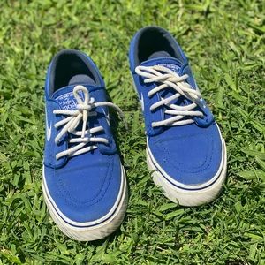 Nike Janoski royal blue shoes